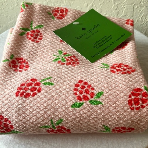 Kate Spade: Pink Kitchen Towel-  Strawberry Berry Design- 100% cotton - Picture 9 of 10